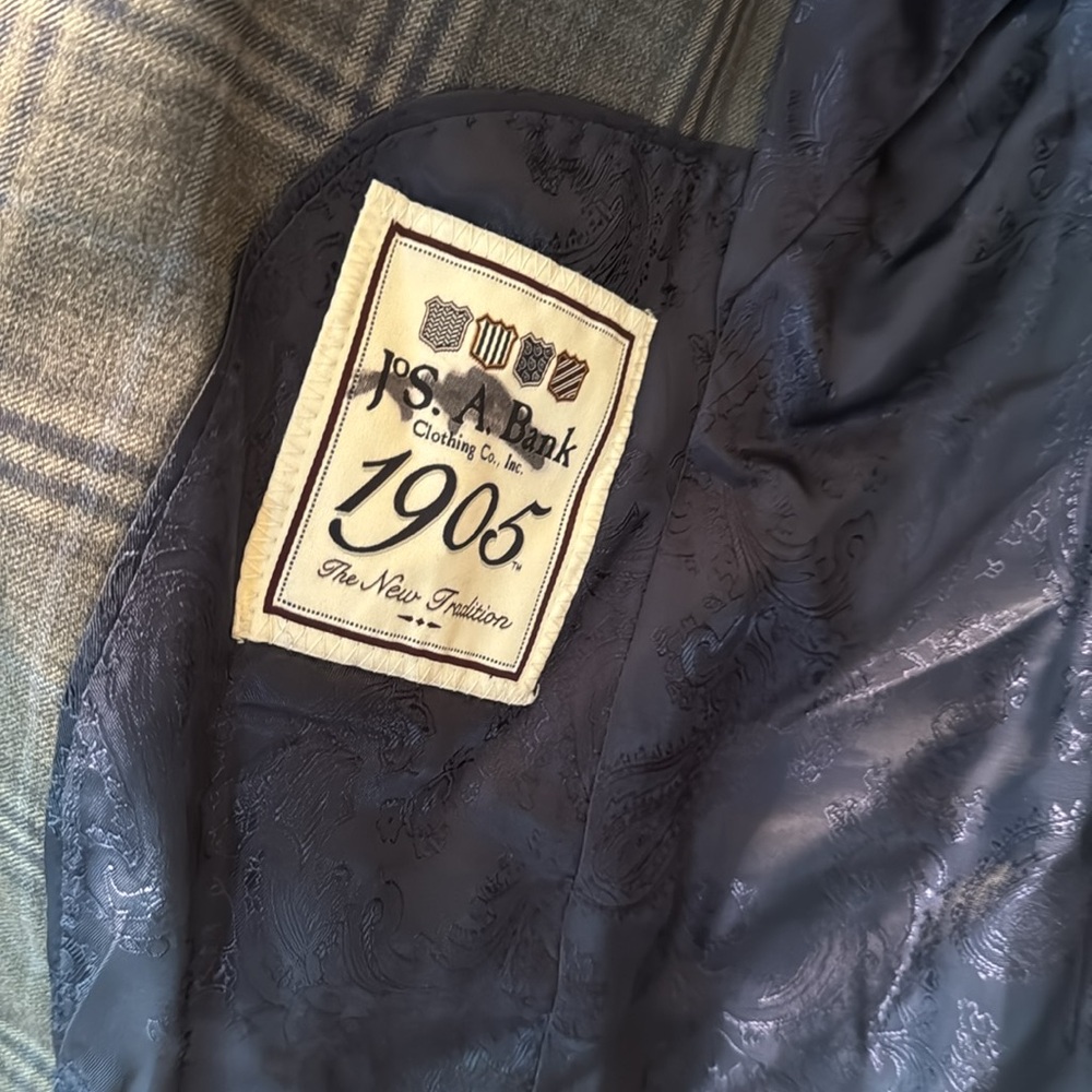 NWOT Mens beautiful sports coat by Jos A Bank. Size 35 short. Brown/blue/tan - Picture 6 of 14
